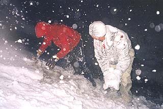 Jamie & Andy snowfighting